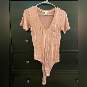 Bozzolo Mauve/ Pink V-Neck T-shirt Bodysuit Size Small